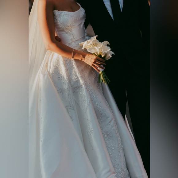 Leah Da Gloria Marie Gown + Overskirt - Picture 5 of 16